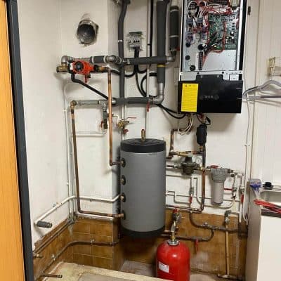 28c0a12b-8775-43a5-a5c2-16e6ca2a7823